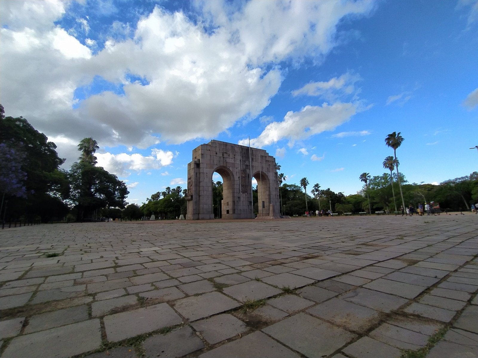 Previsão de temperatura amena no RS neste domingo