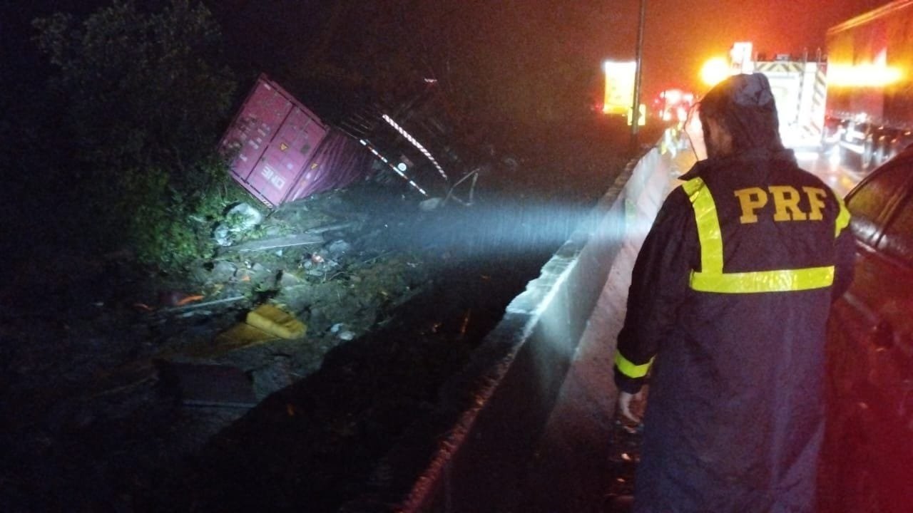 Governador lamenta acidente que matou atletas de equipe de remo de Pelotas