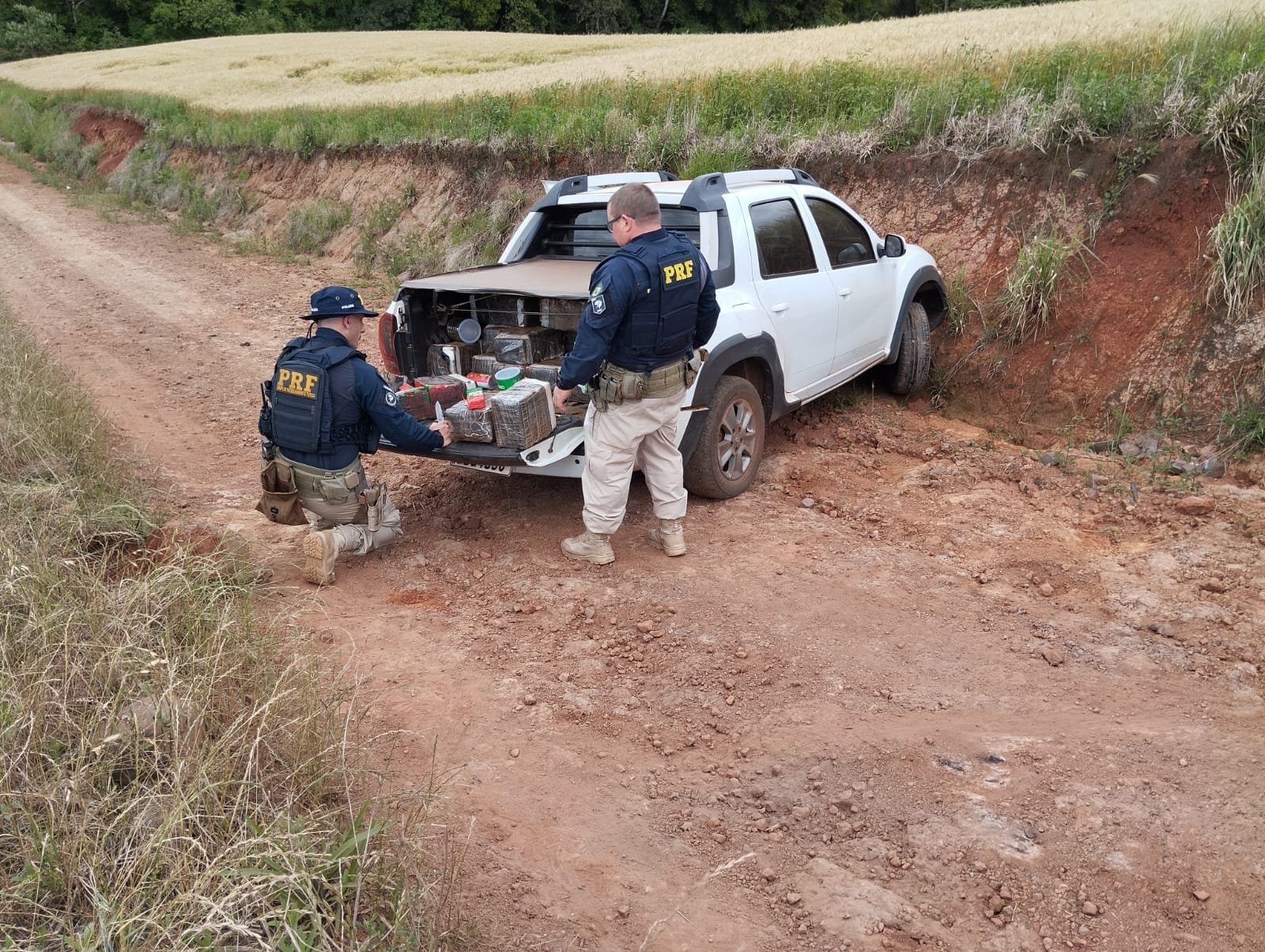 PRF apreende mais de 300 quilos de maconha na Região Norte do RS 3 PRF apreende mais de 300 quilos de maconha na Região Norte do RS
