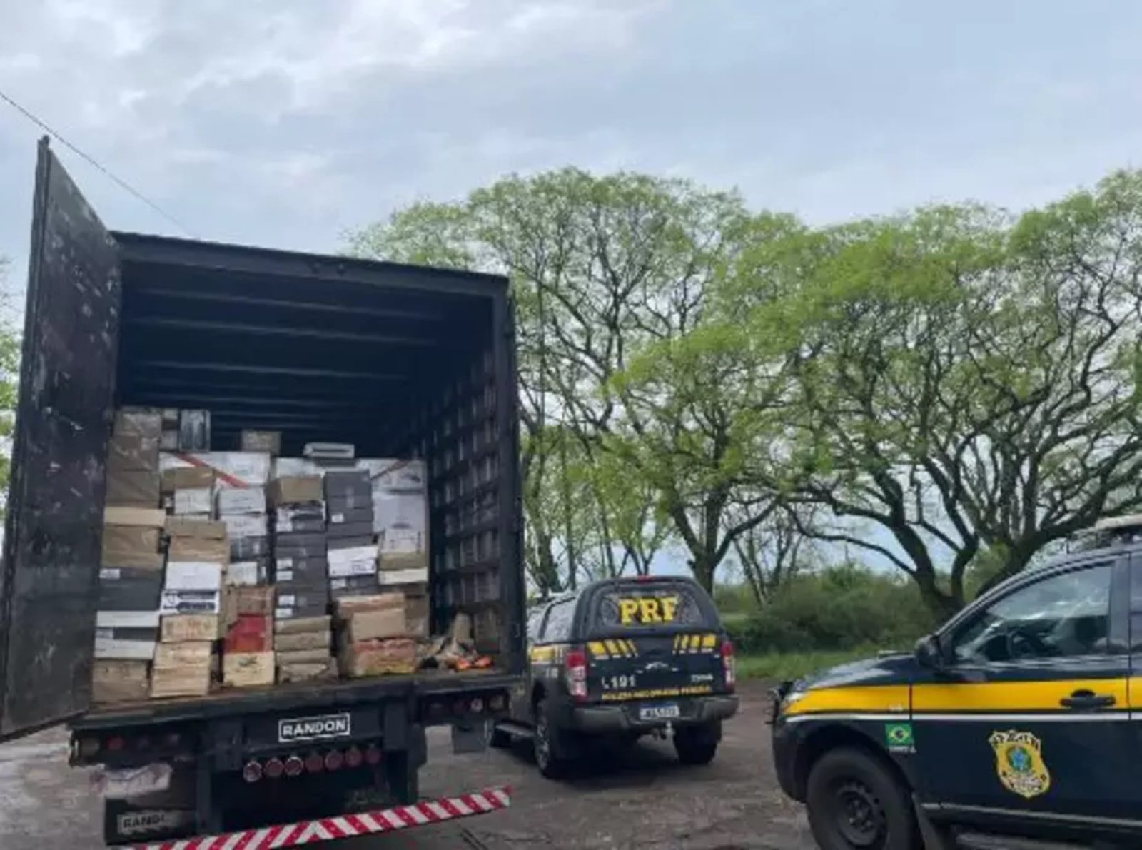 Carga de bebidas é apreendida em Alegrete