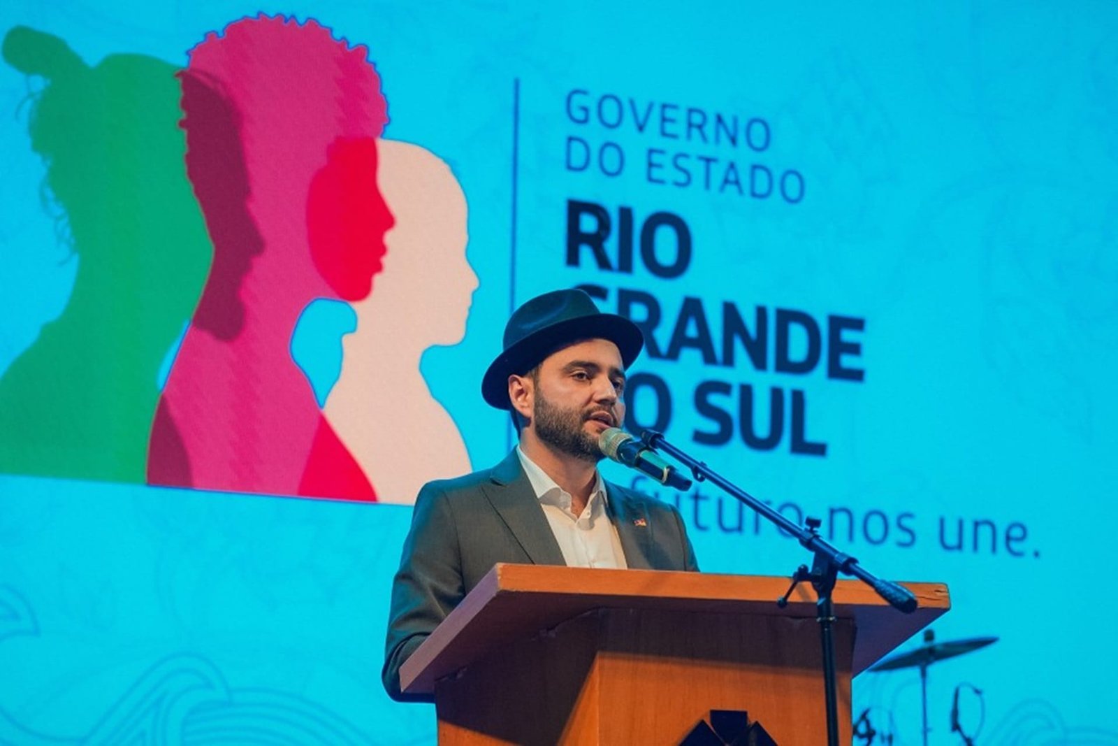 Vice-governador destaca superação dos gaúchos na abertura da Oktoberfest em Santa Cruz do Sul