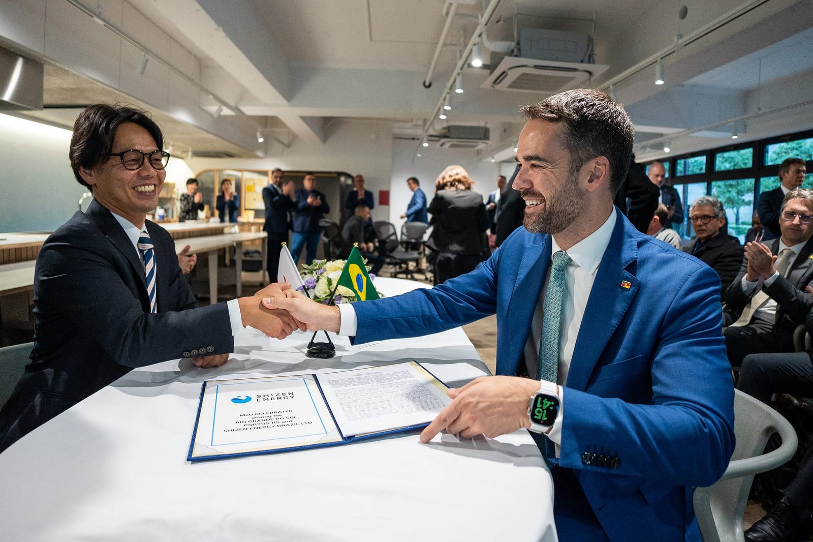 Assinado memorando que autoriza estudos para construção de novo parque eólico no Litoral gaúcho