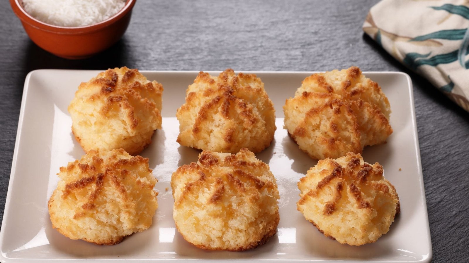 Receita de Biscoito de Coco com 3 ingredientes