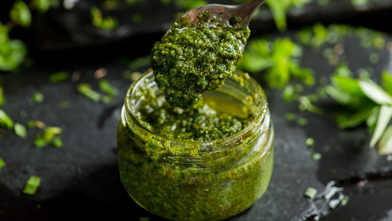 A Versatilidade do Molho Pesto: Aprenda a Fazer