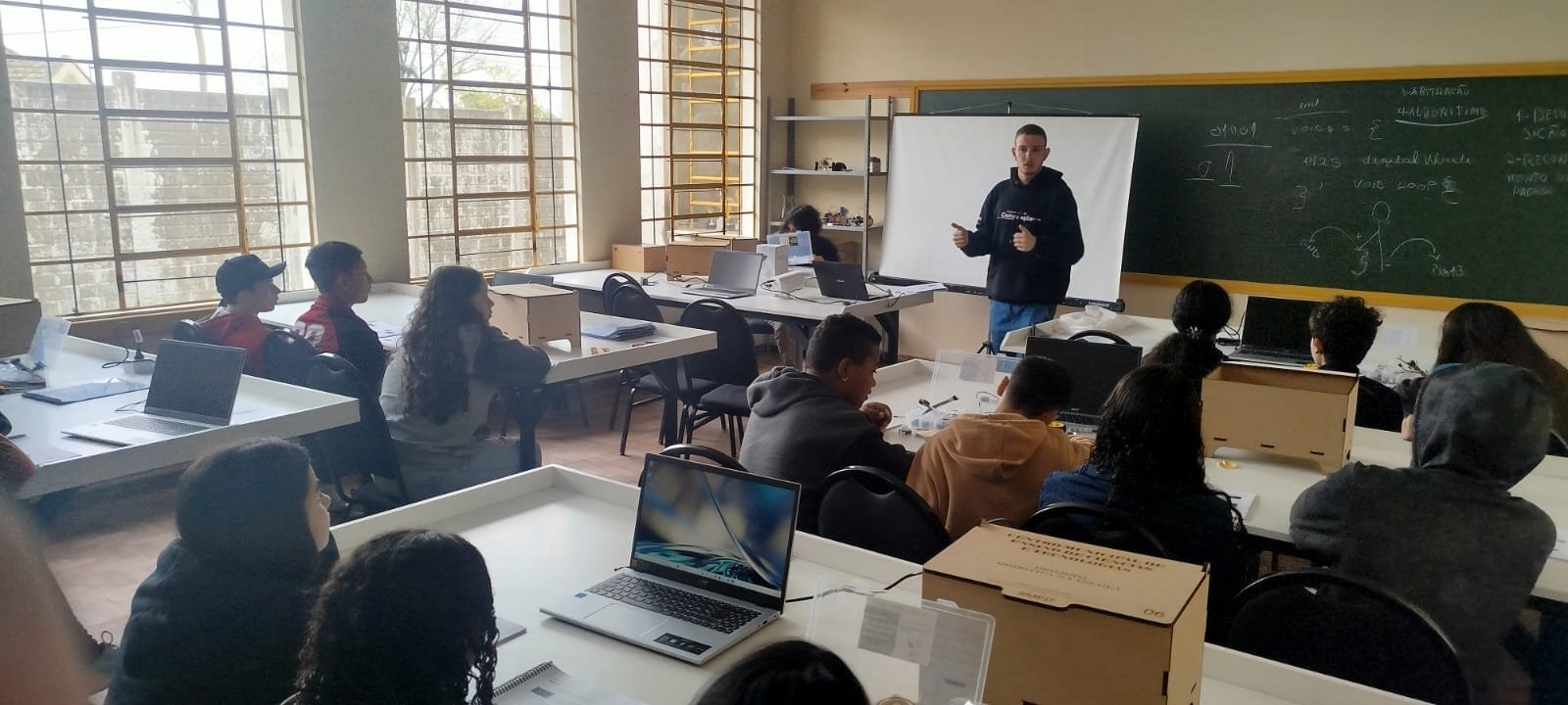 Alunos da rede municipal de Bagé terão aulas de robótica 