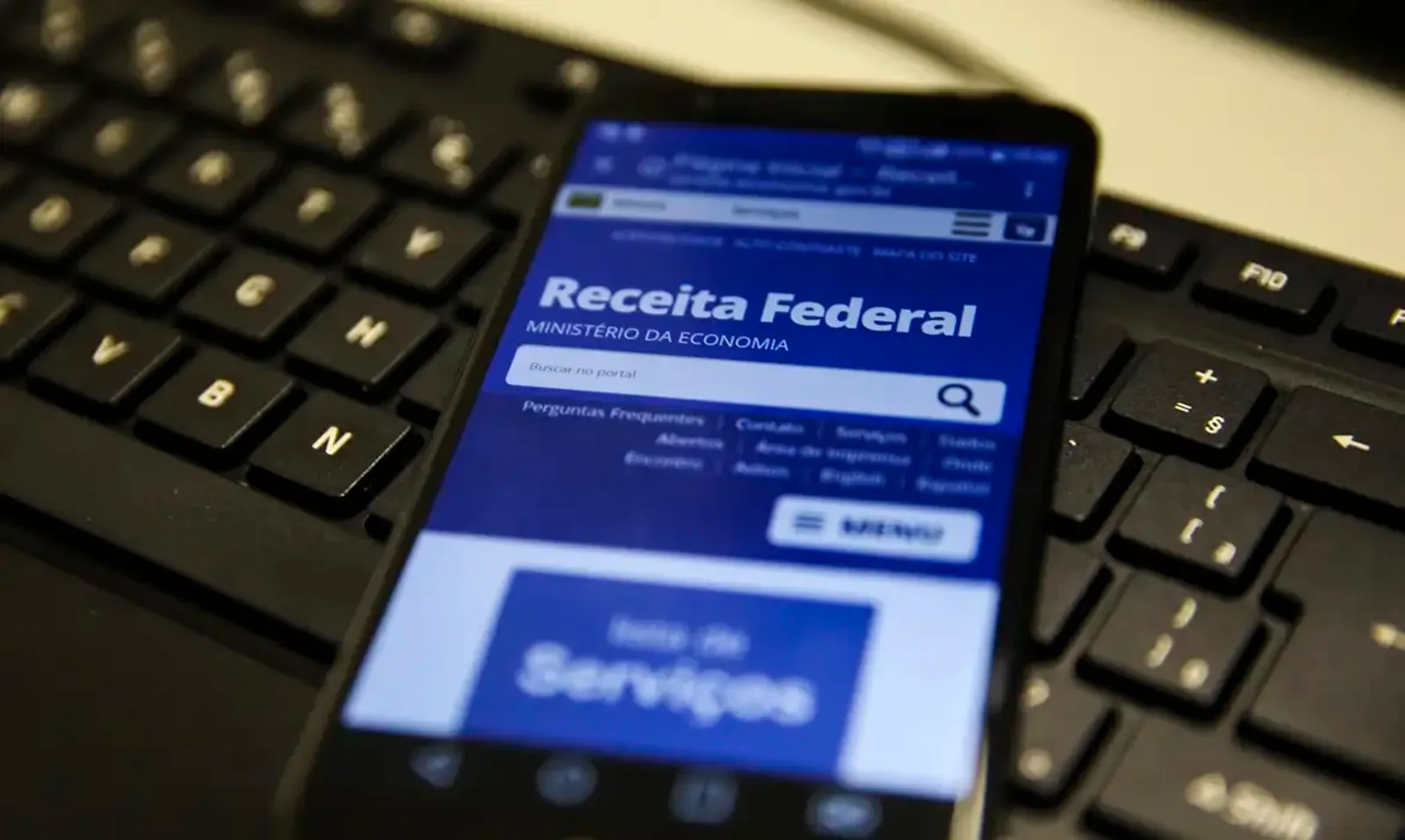 Governo confirma isenção de Imposto de Renda para quem ganha até R$ 5 mil 8 Governo confirma isenção de Imposto de Renda para quem ganha até R$ 5 mil
