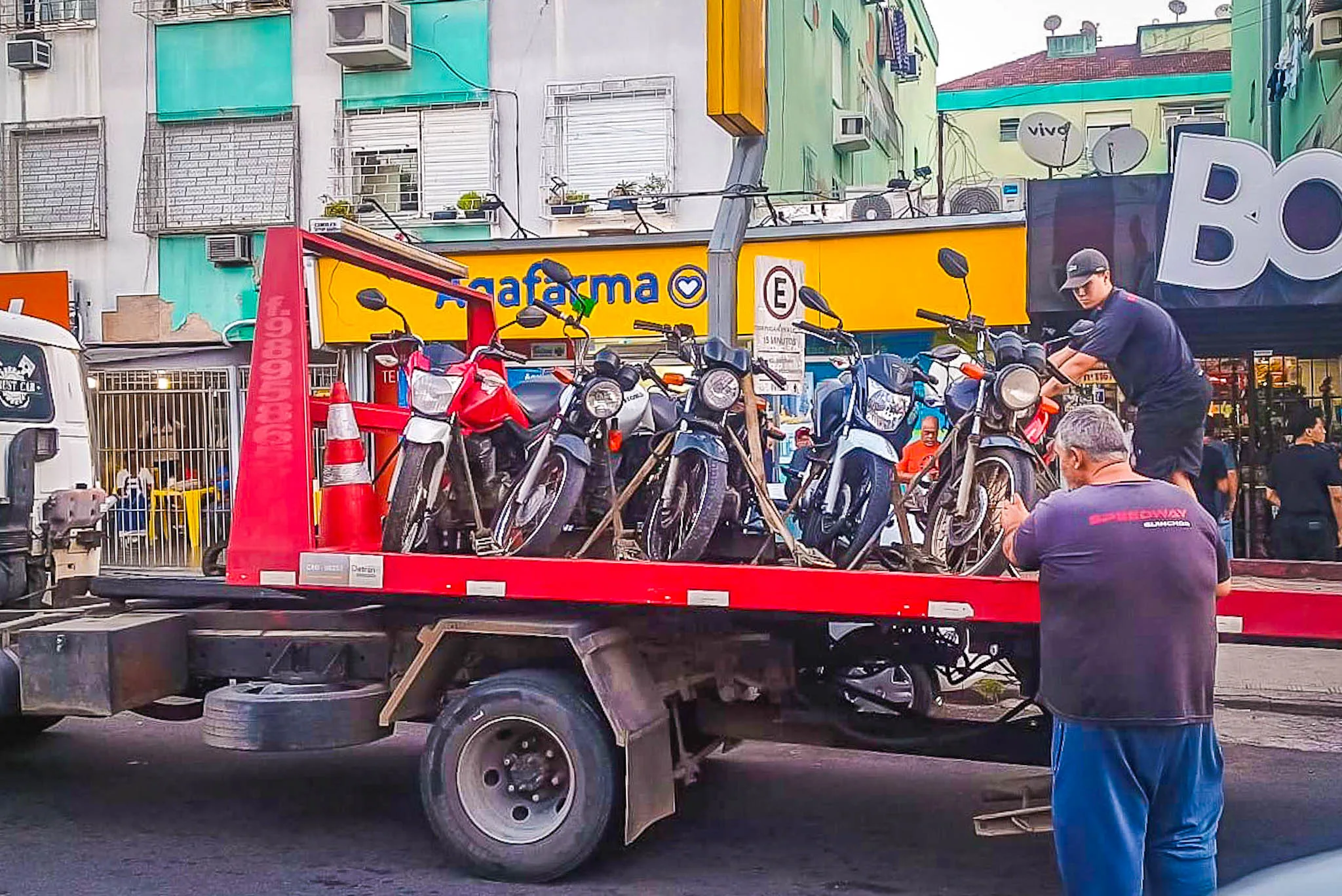 Após denúncias, operação recolhe motos em Porto Alegre 4 Após denúncias, operação recolhe motos em Porto Alegre