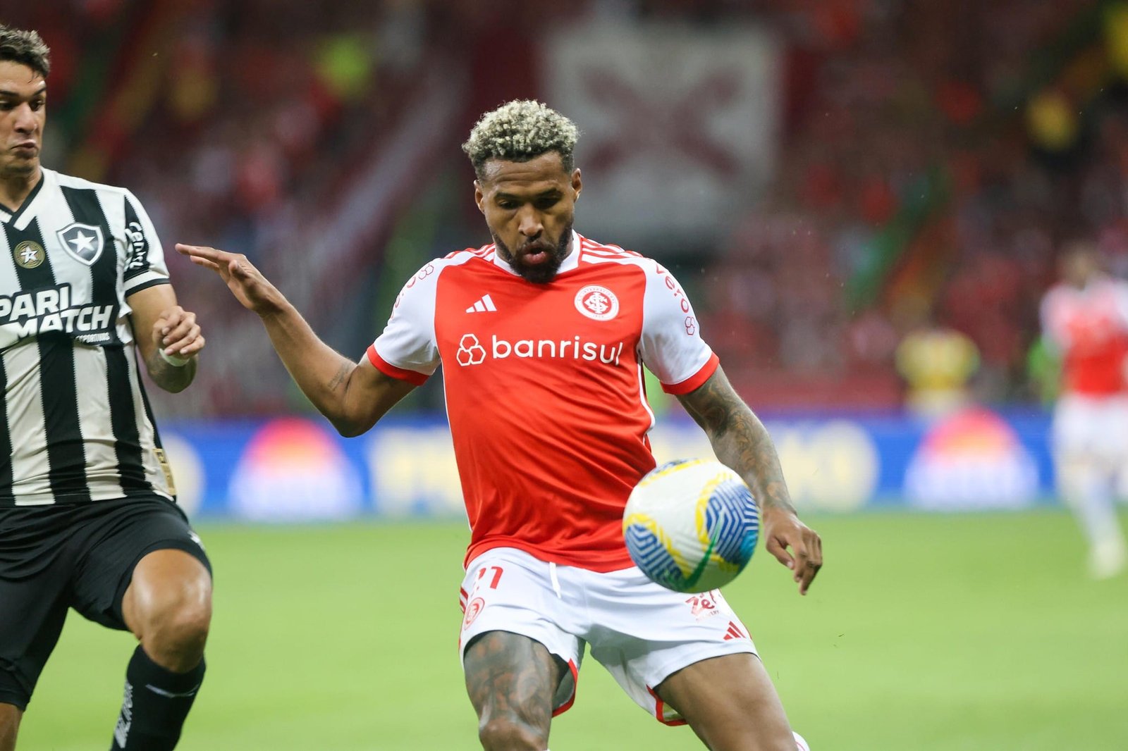 “Subimos um degrau em competitividade”, ressalta Roger após Inter perder para o Botafogo