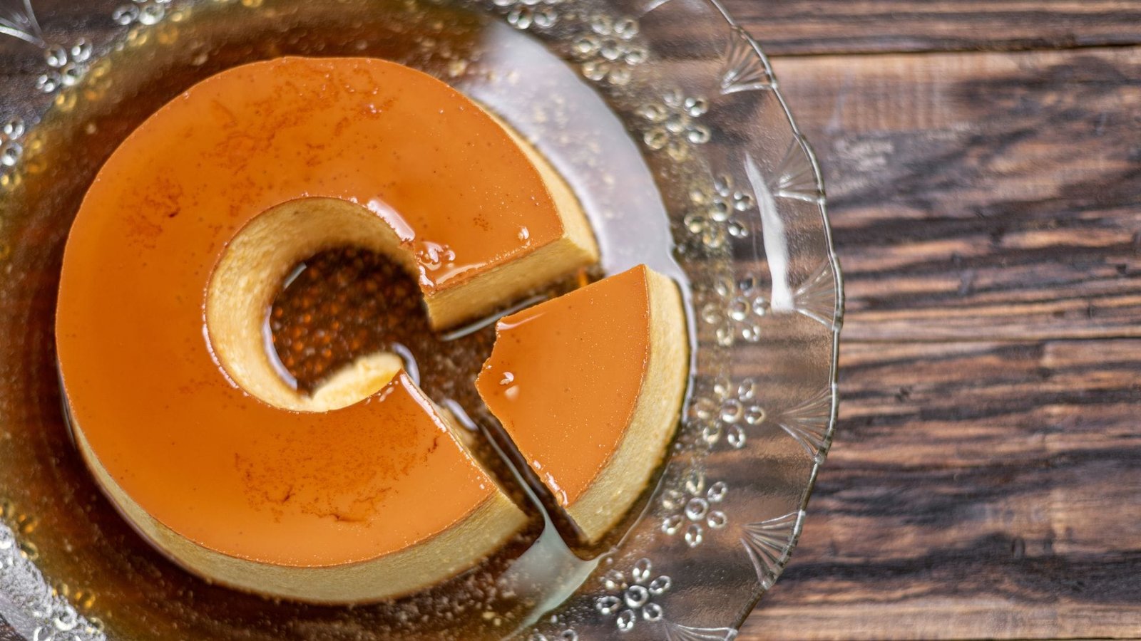 Pudim de Coco com Calda de Caramelo