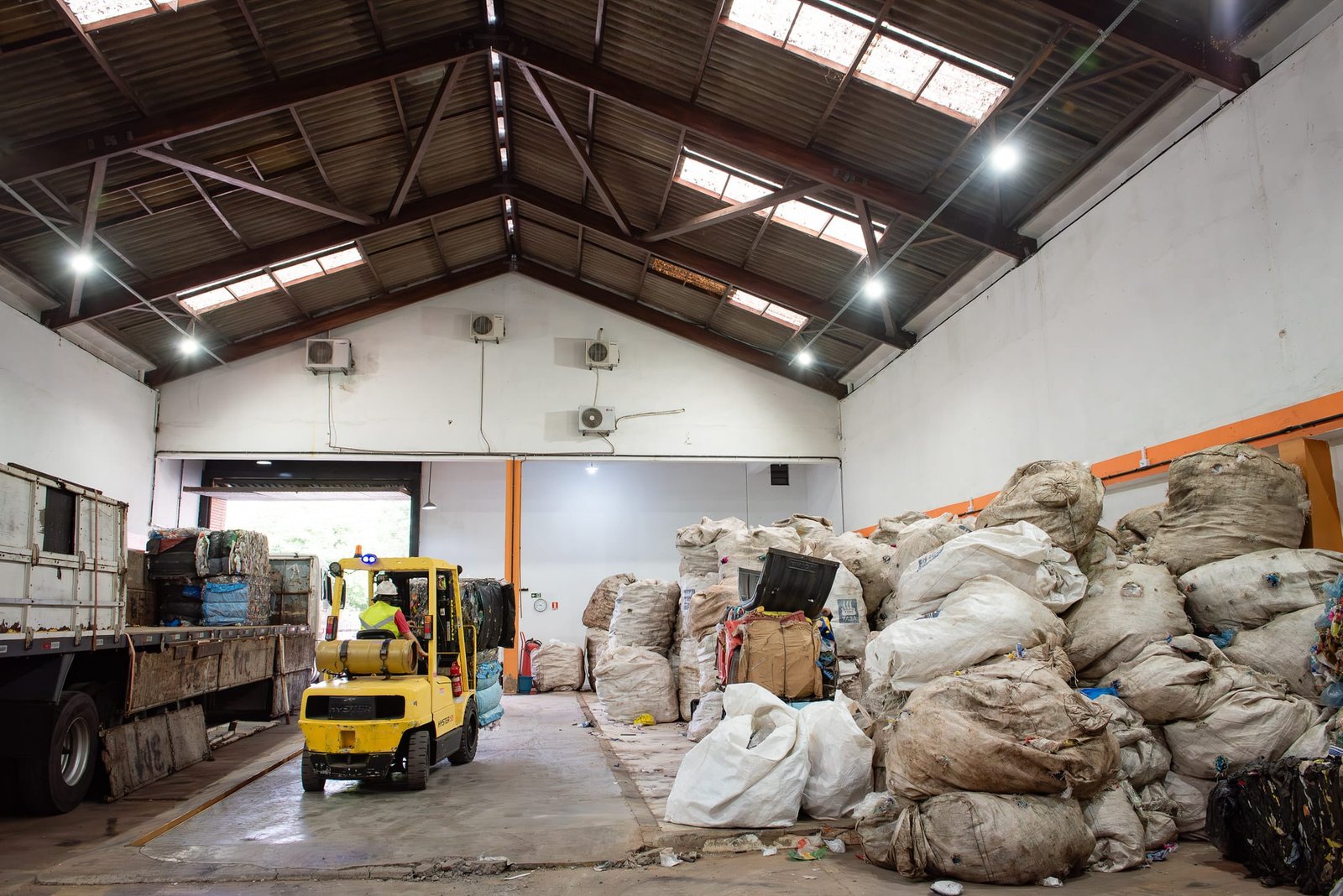 Porto Alegre ganha hub de reciclagem com capacidade de reaproveitar 300 toneladas por mês 3 Porto Alegre ganha hub de reciclagem com capacidade de reaproveitar 300 toneladas por mês