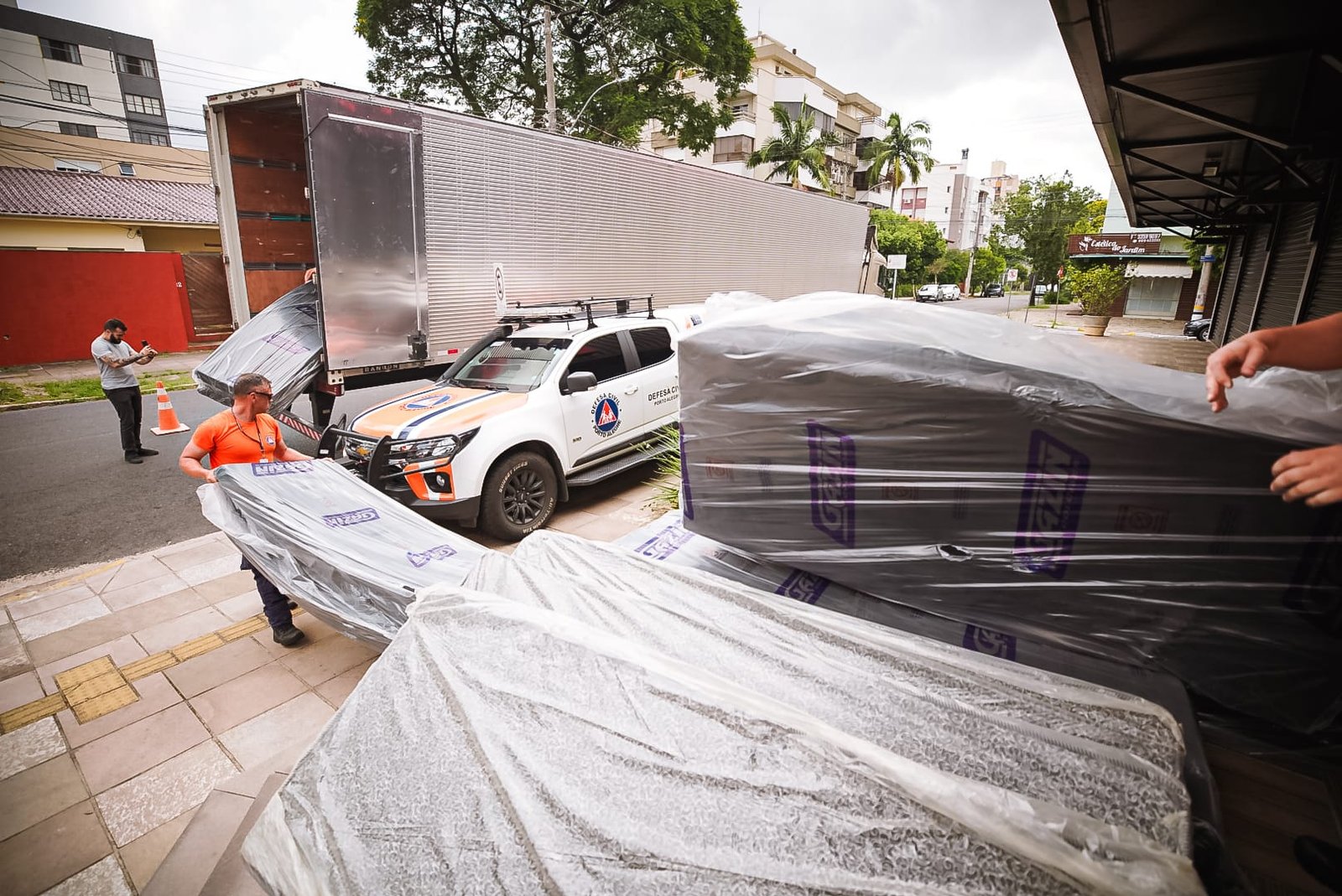 Prefeitura de Porto Alegre envia doações para Florianópolis