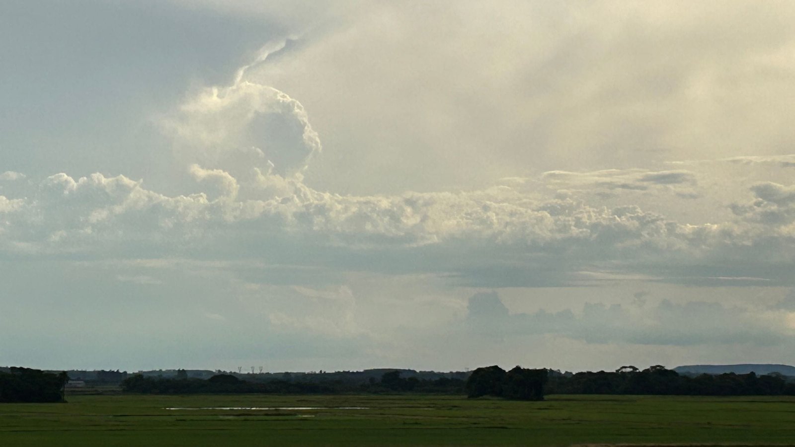 Ciclone provocará chuva e vento no RS