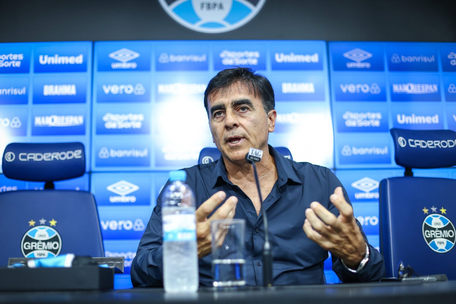 "Não vou decepcionar com relação ao trabalho", diz o novo técnico do Grêmio 1 “Não vou decepcionar com relação ao trabalho”, diz o novo técnico do Grêmio
