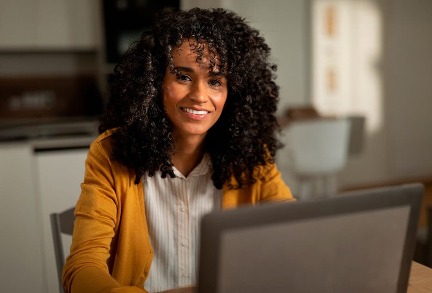 Curso tem 10 mil bolsas gratuitas para capacitar novos talentos em tecnologia