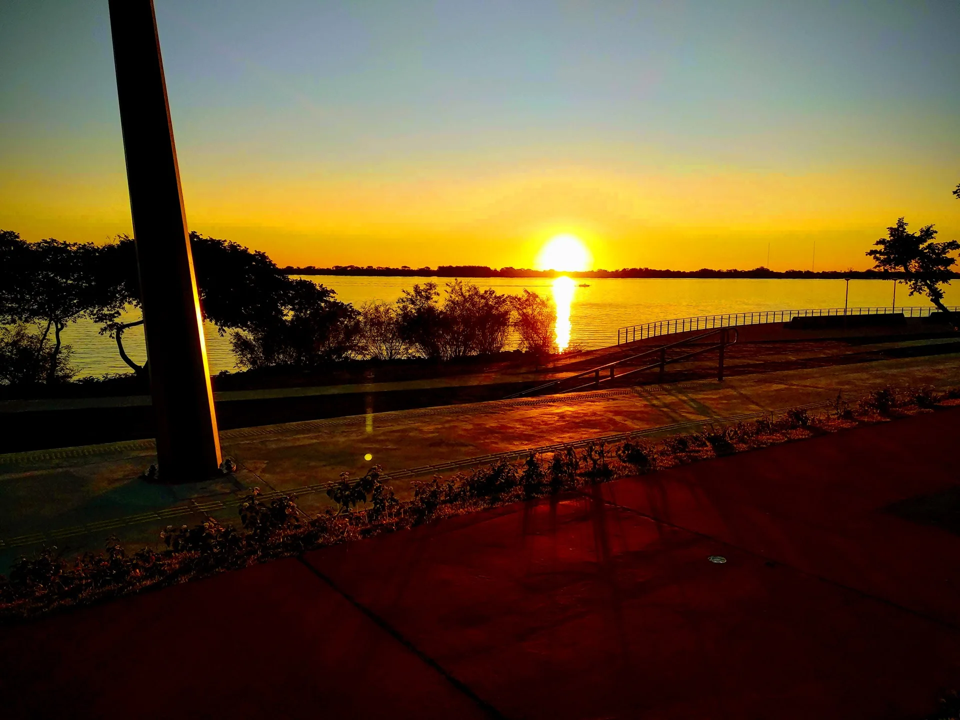 Tempo: Massa de ar seco predomina no RS 4 Tempo: Massa de ar seco predomina no RS