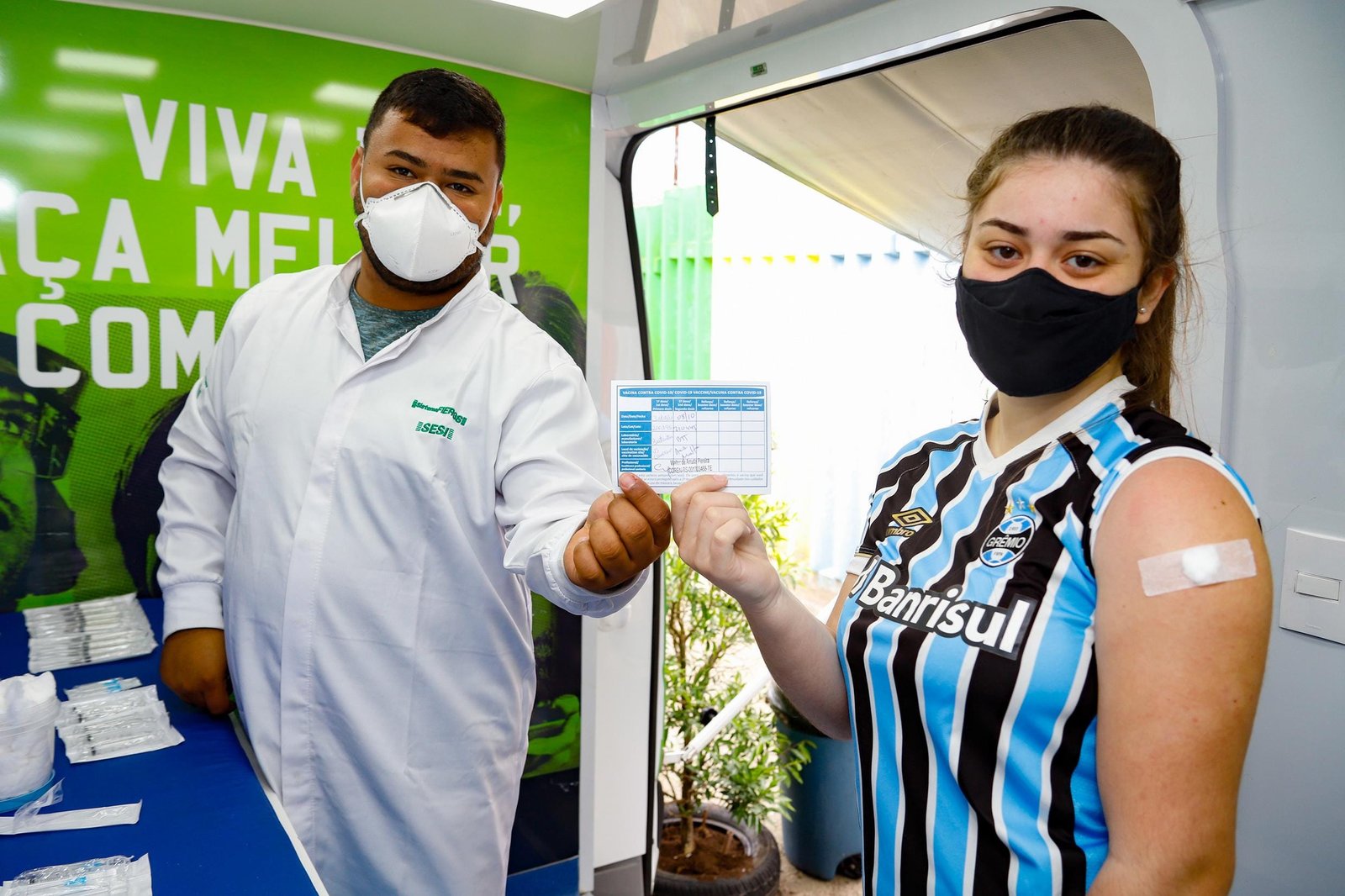 Estudo da PUCRS analisa eficácia da vacinação contra a Covid-19 6 Estudo da PUCRS analisa eficácia da vacinação contra a Covid-19