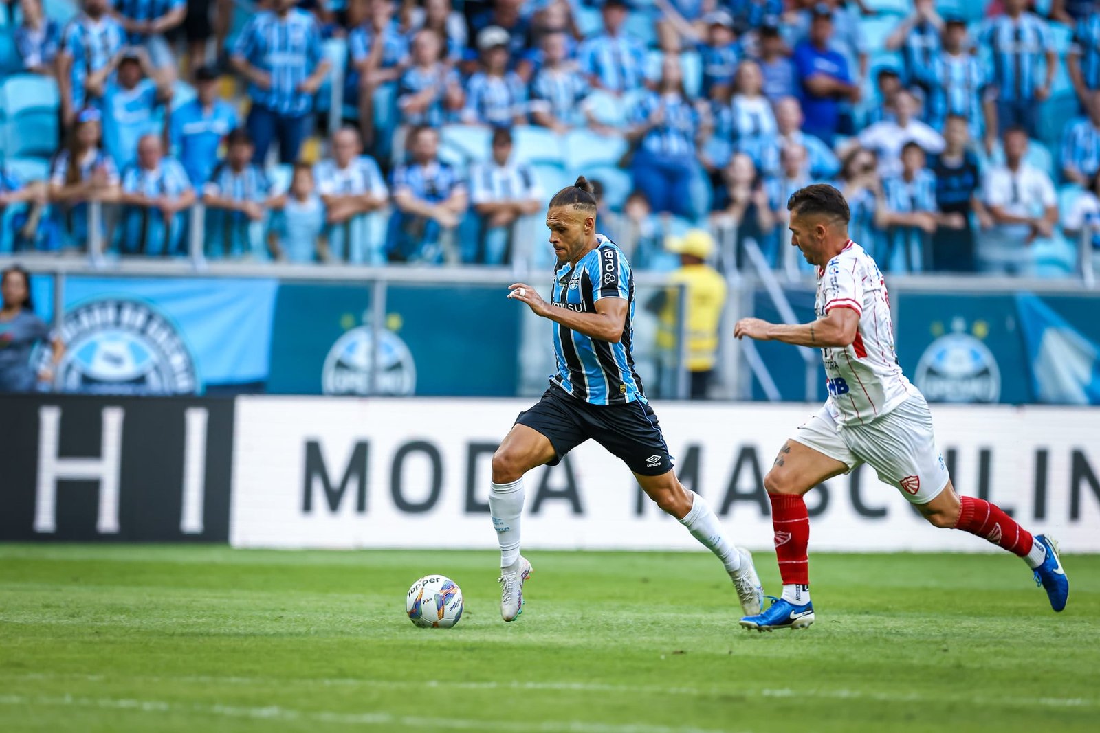 “A equipe já está demonstrando o que queremos”, diz Quinteros após Grêmio golear o São Luiz