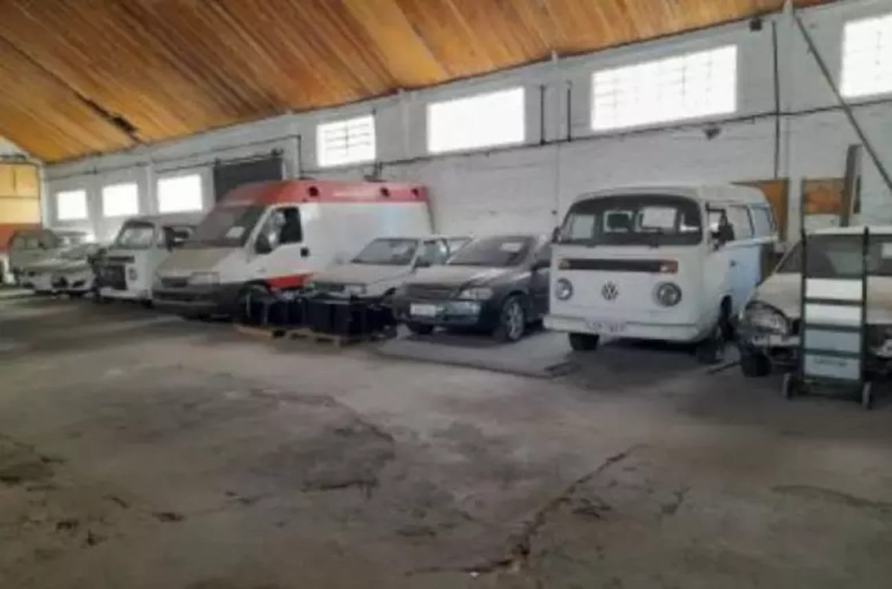 Prefeitura de Porto Alegre irá leiloar 84 veículos