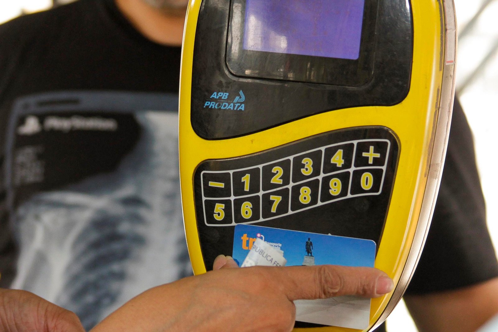 EPTC orienta sobre mudanças no cartão TRI Escolar