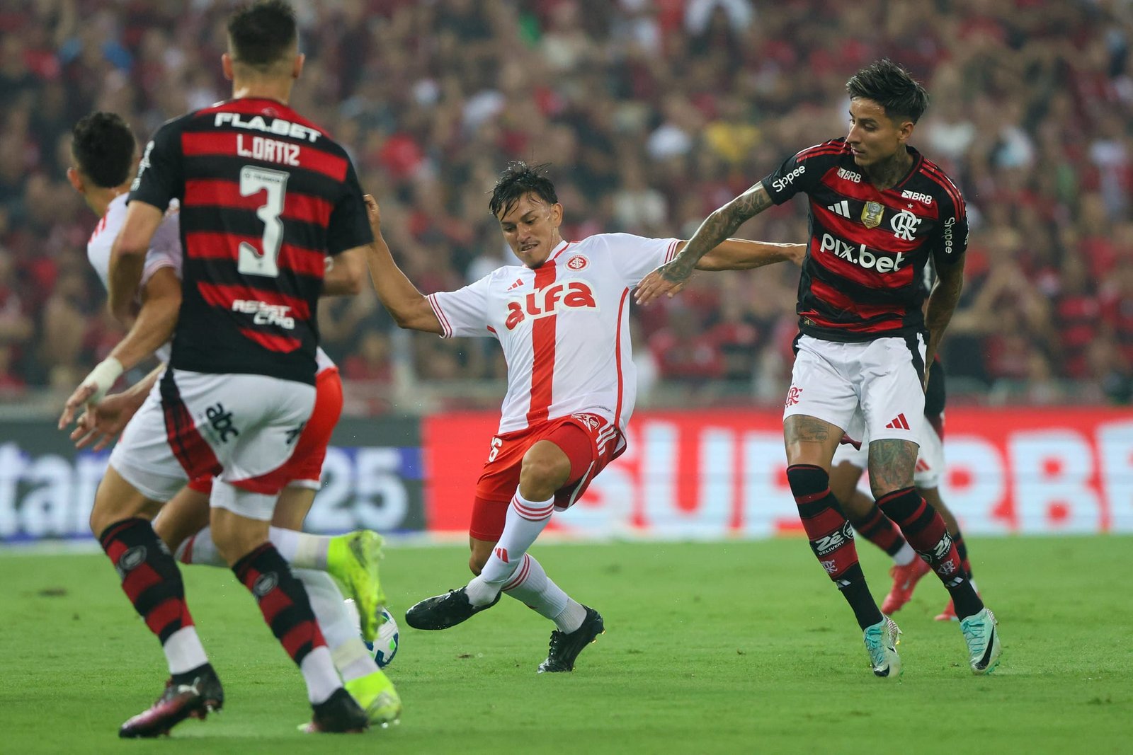 "Estrategicamente, fomos muito bem", diz Roger após Inter empatar com o Flamengo 10 “Estrategicamente, fomos muito bem”, diz Roger após Inter empatar com o Flamengo