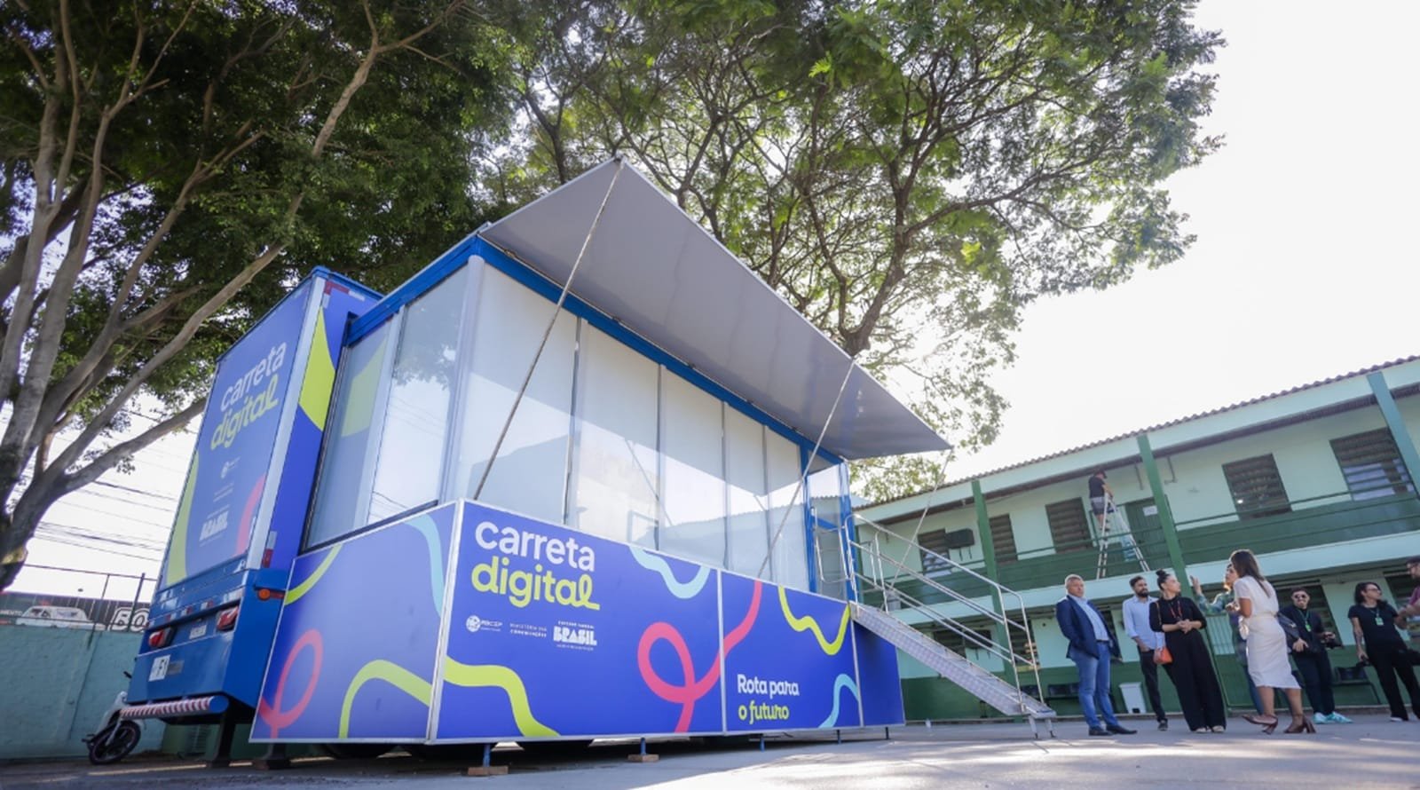 Programa chega ao RS com oferta de cursos e doação de computadores