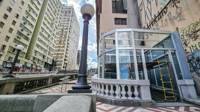 Interditadas há décadas, escadarias internas do Viaduto Otávio Rocha serão reabertas 6 Interditadas há décadas, escadarias internas do Viaduto Otávio Rocha serão reabertas