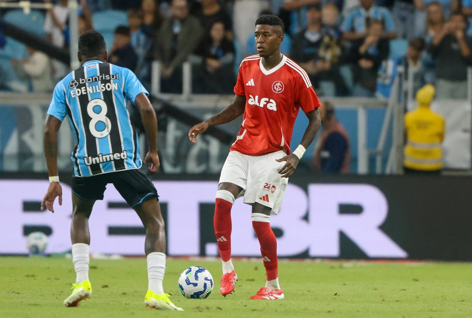 Campeonato Brasileiro: Grêmio e Inter empatam na Arena 10 Campeonato Brasileiro: Grêmio e Inter empatam na Arena