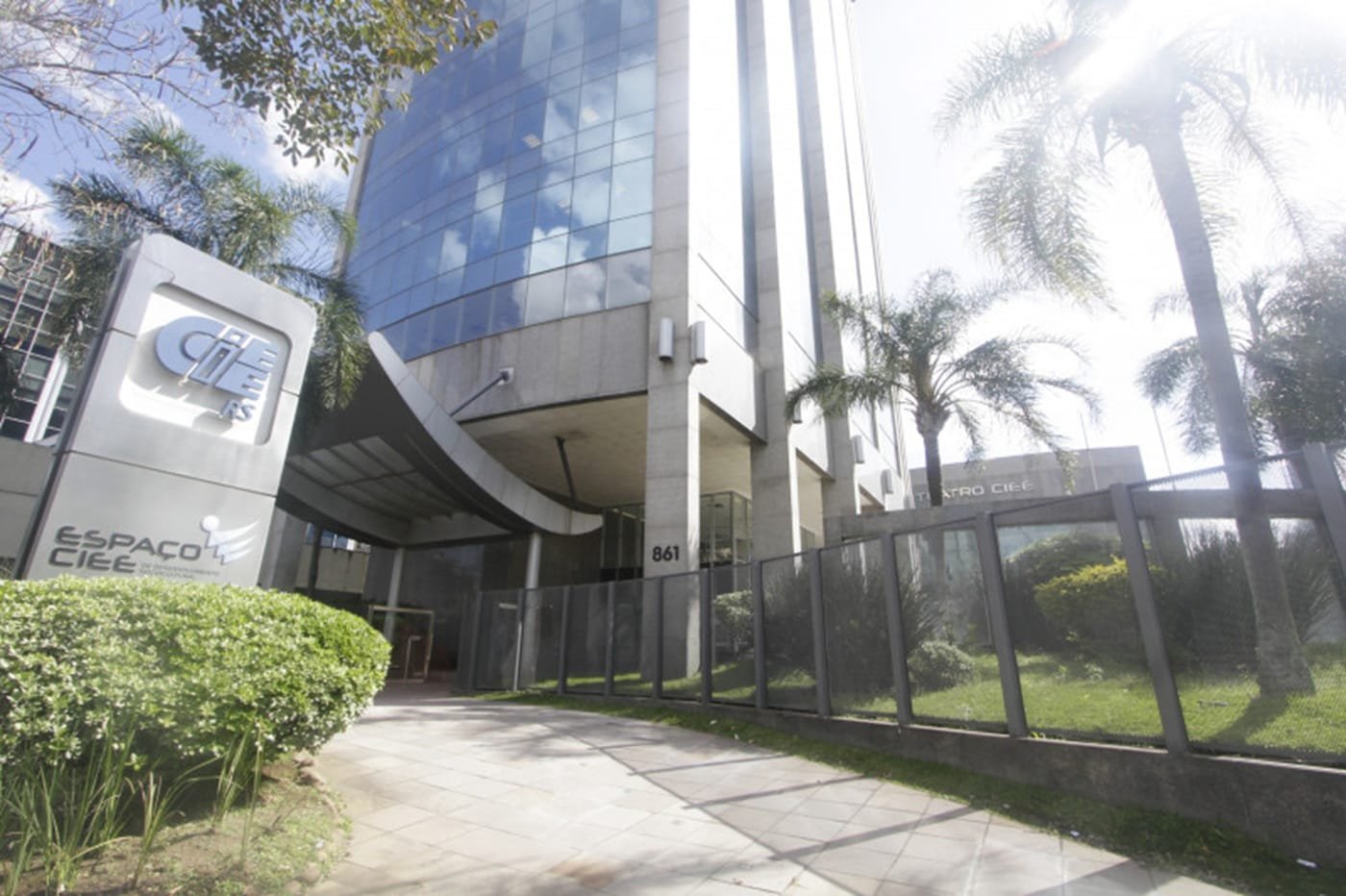 CIEE-RS vagas de estágio em diversas áreas e bolsas que podem chegar a R$ 1,8 mil 2 CIEE-RS vagas de estágio em diversas áreas e bolsas que podem chegar a R$ 1,8 mil