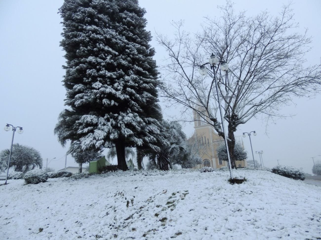 Inmet emite alerta amarelo para neve no RS