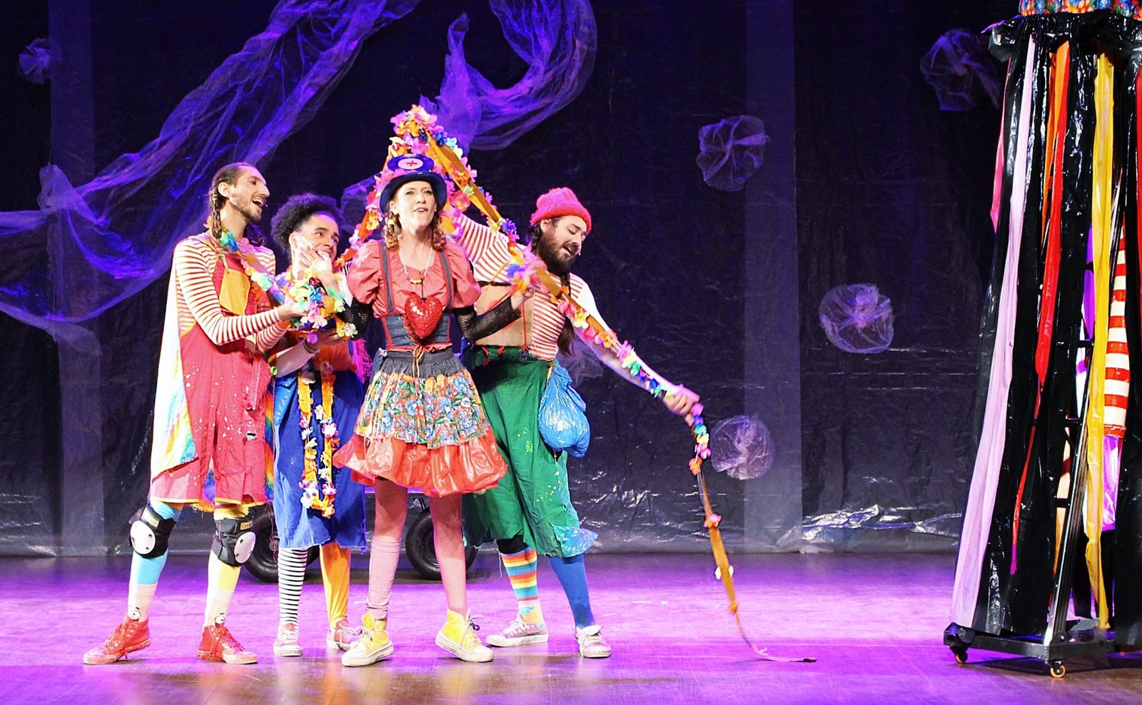 Caxias do Sul recebe espetáculo musical inspirado em disco do MPB4