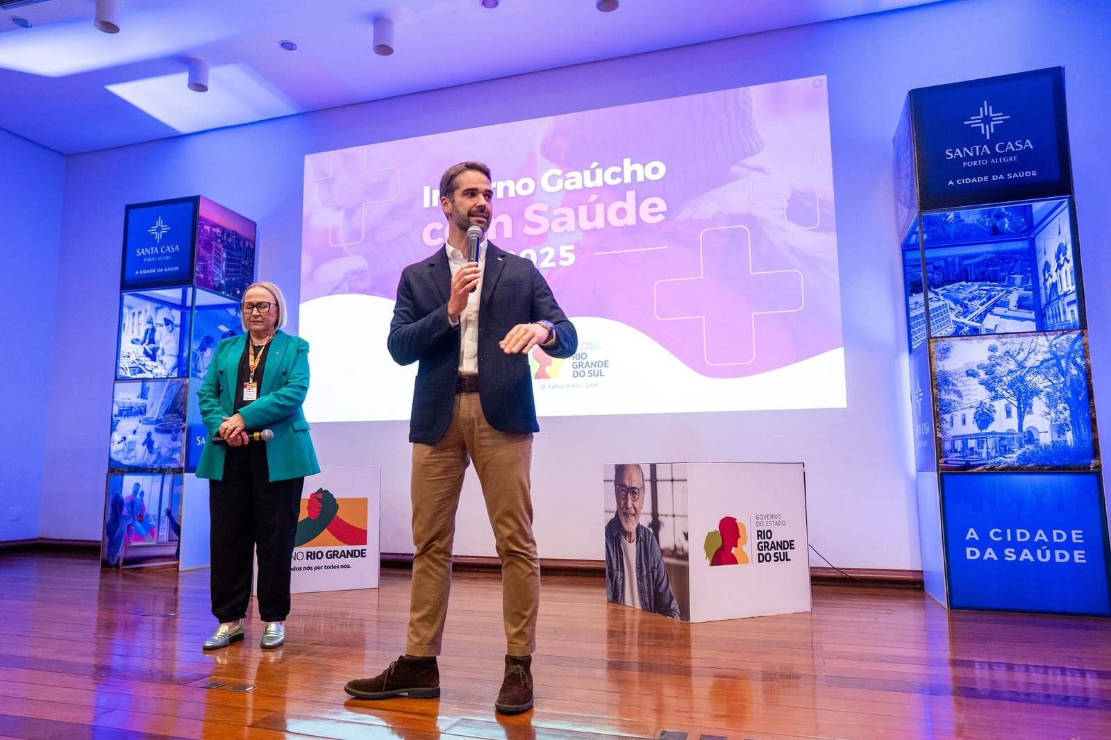 Com crise na saúde, Eduardo Leite anuncia mais R$ 112 milhões para hospitais e municípios