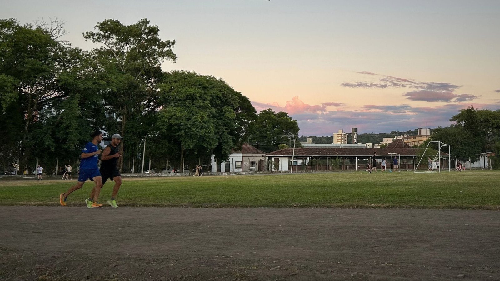 Corrida: conheça benefícios da atividade física para o corpo 2 Corrida: conheça benefícios da atividade física para o corpo