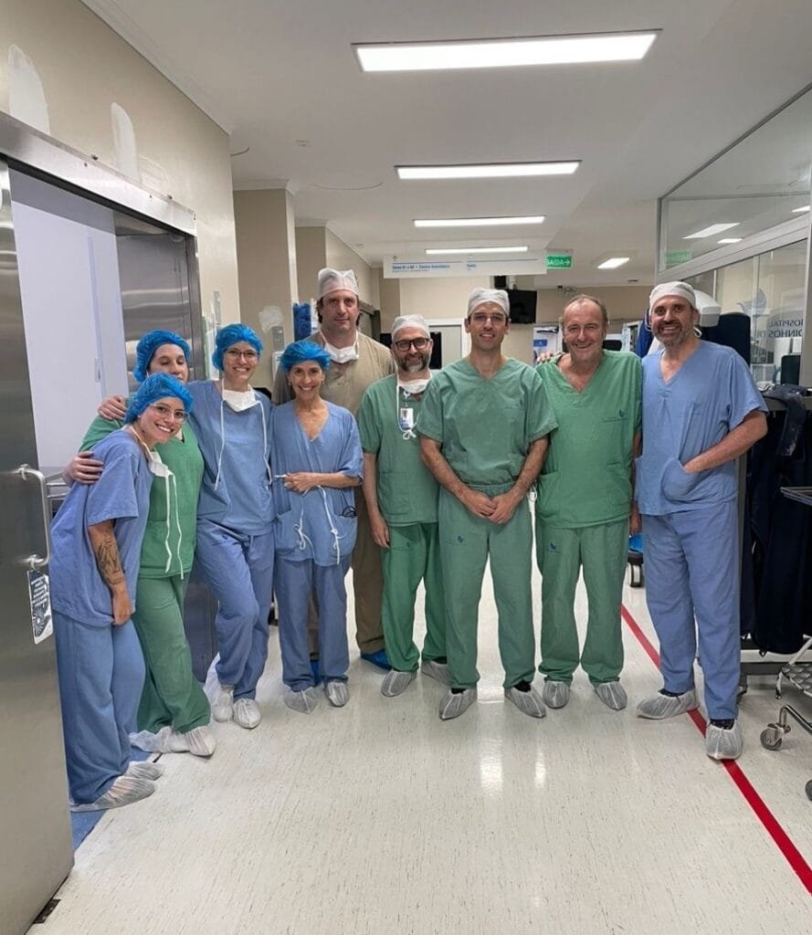 Hospital Moinhos de Vento realiza primeiro implante de tronco cerebral no RS 2 equipe