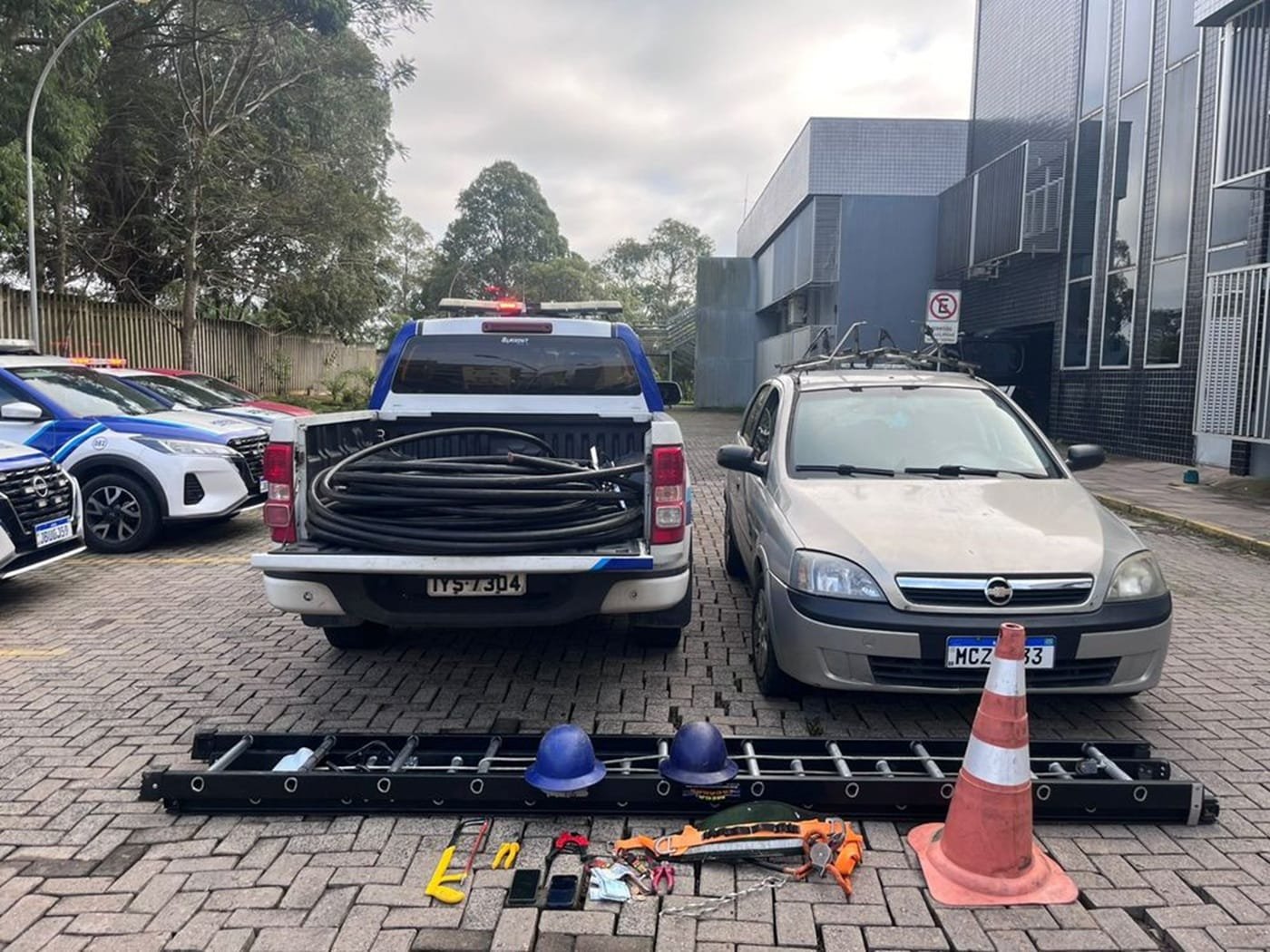 Guarda Municipal prende 2 homens com 200 quilos de fios de cobre em Caxias do Sul 3 Guarda Municipal prende 2 homens com 200 quilos de fios de cobre em Caxias do Sul