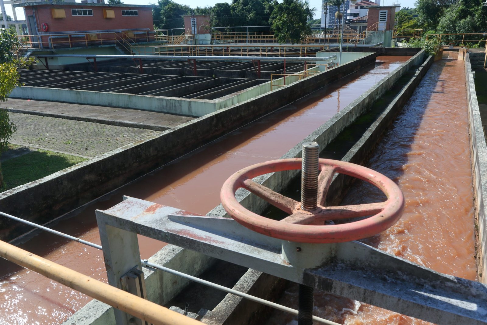 Turbidez do Guaíba afeta abastecimento de água em Porto Alegre 3 Turbidez do Guaíba afeta abastecimento de água em Porto Alegre