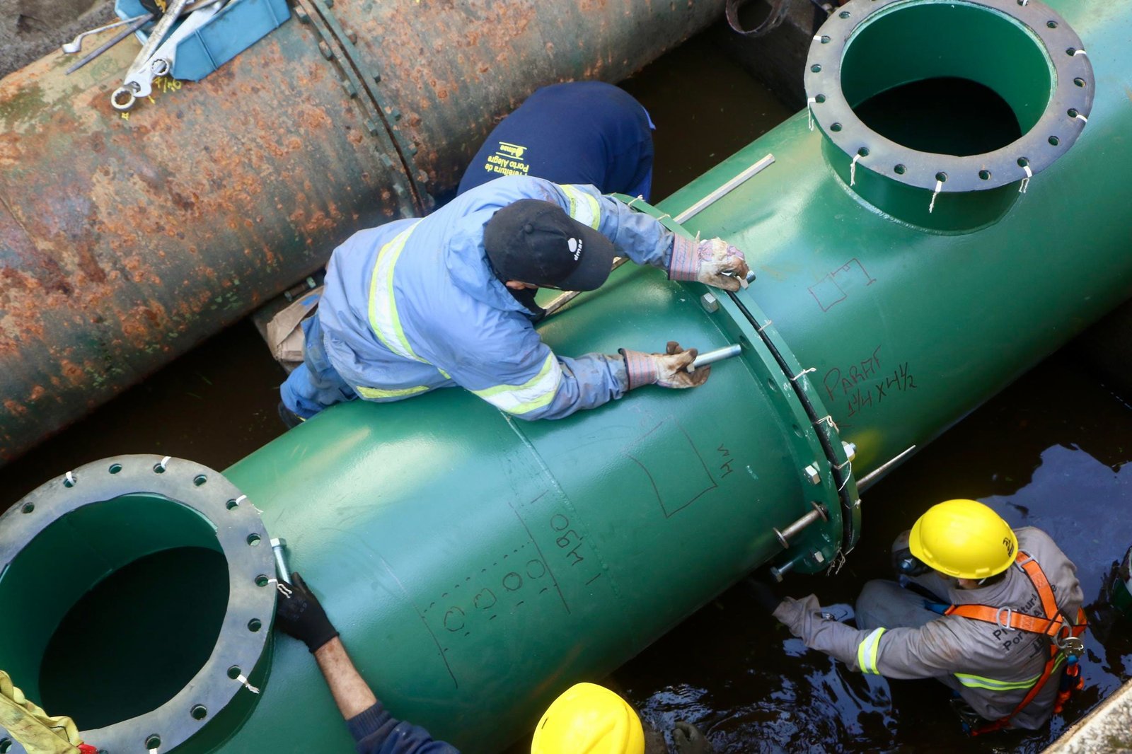 Dmae religa sistema e abastecimento de água deve normalizar em bairros de Porto Alegre