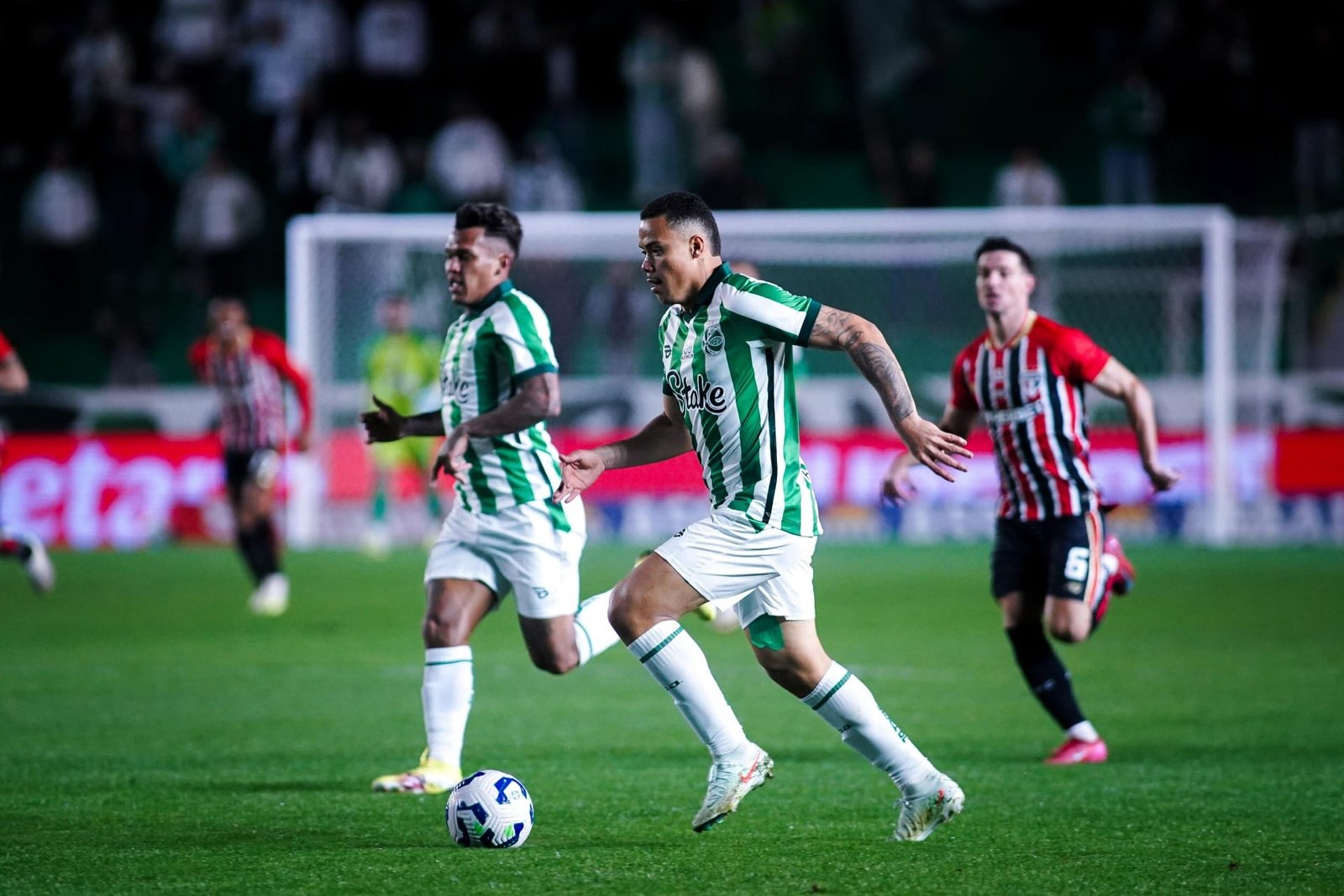 Com pouco futebol, Juventude perde para o São Paulo