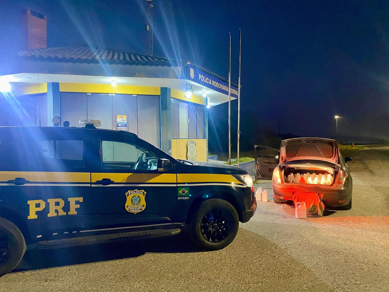 PRF prende trio com agrotóxicos ilegais em Bagé