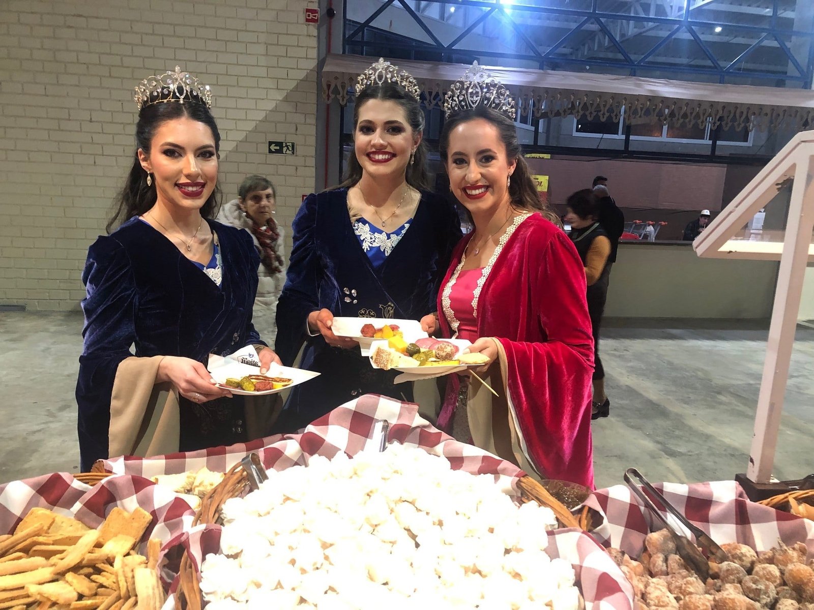 Noite Italiana leva cultura, gastronomia e diversão a Antônio Prado 