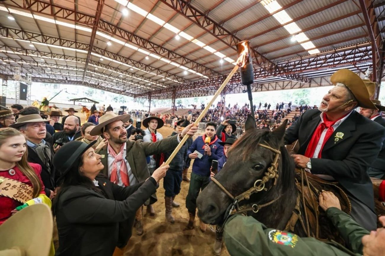 Evento de geração da Chama Crioula celebra tradição gaúcha