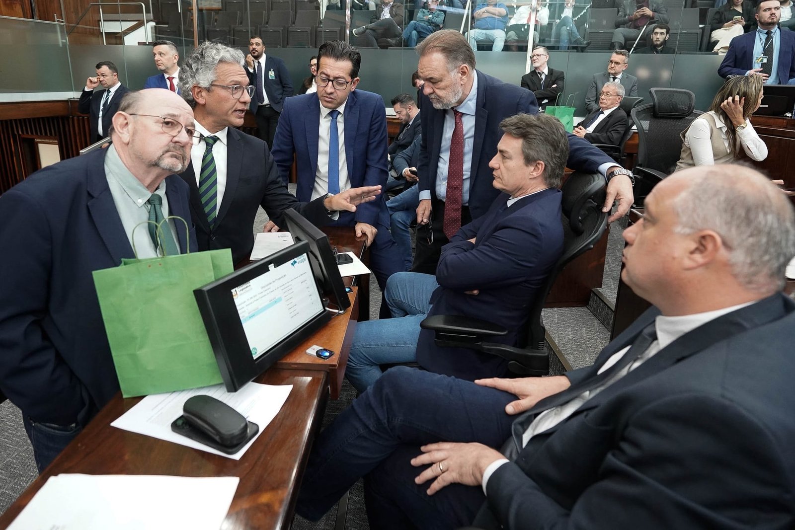 Deputados estudais aprovam repasse de área indígena a Viamão