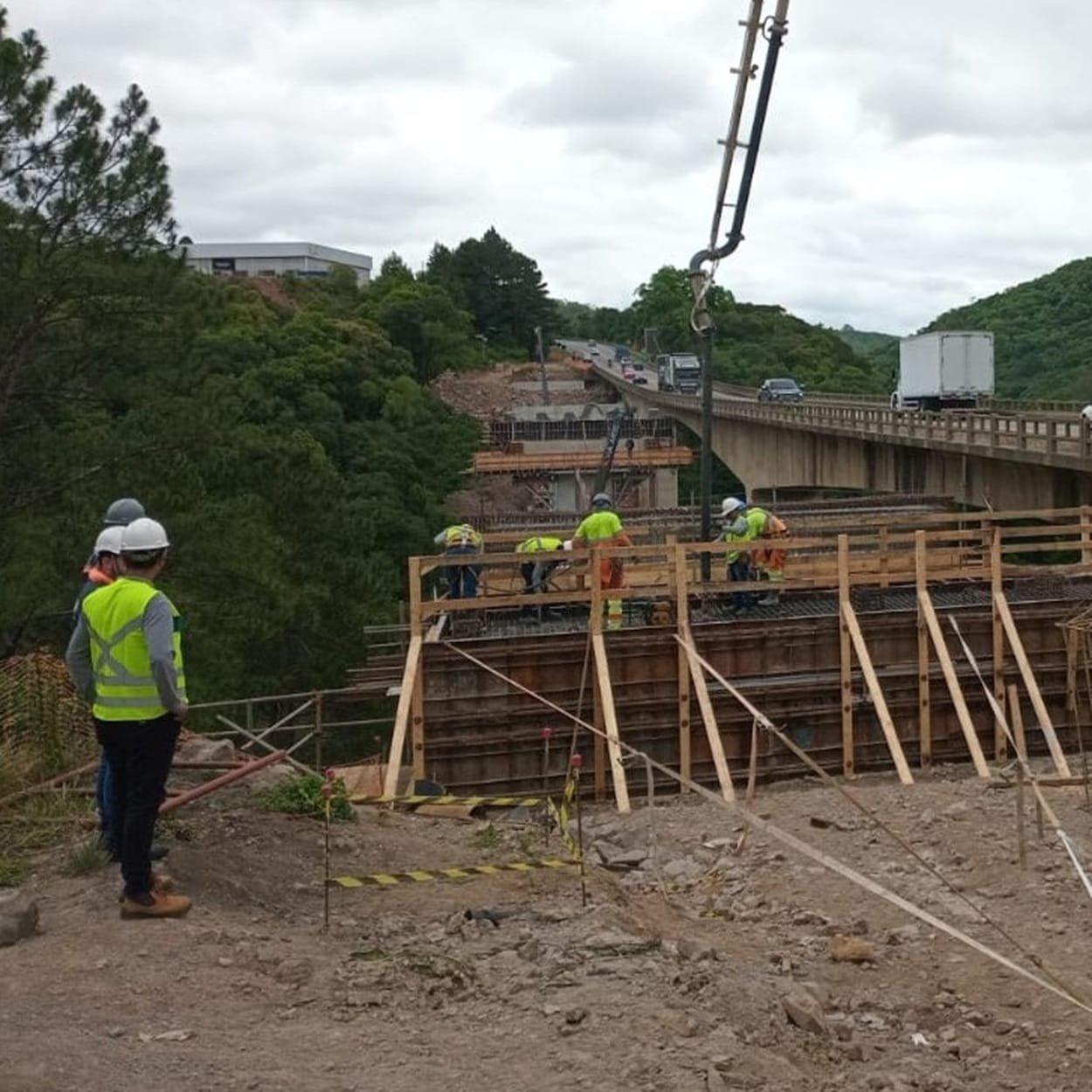 Segunda etapa de detonação vai afetar trânsito na ERS-122