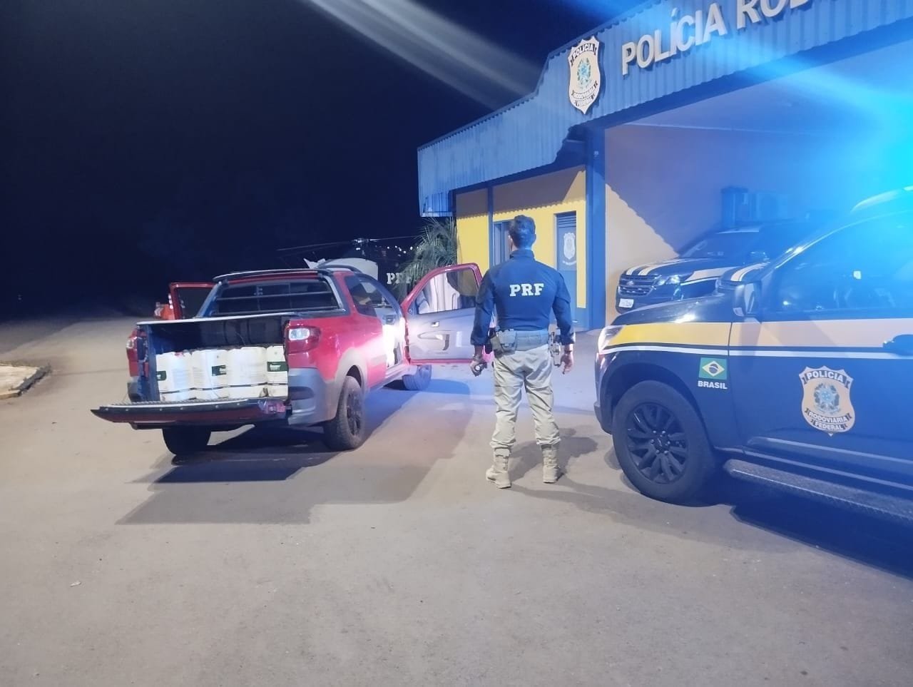 PRF apreende mais de 700 litros de agrotóxicos em Sarandi 3 PRF apreende mais de 700 litros de agrotóxicos em Sarandi