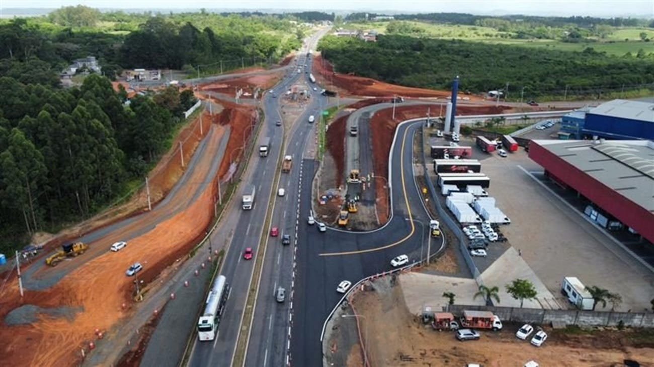 Obras alteram trânsito na BR-386, em Nova Santa Rita 1 br 386