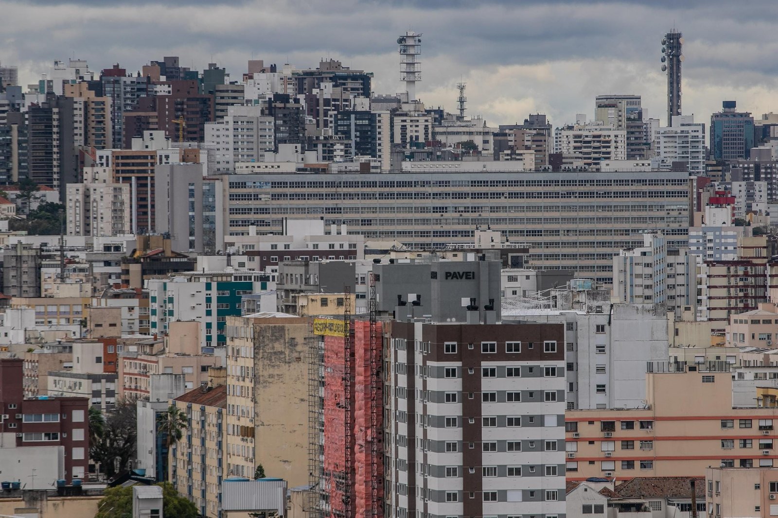 Cidade Baixa impulsiona retomada do mercado imobiliário de Porto Alegre