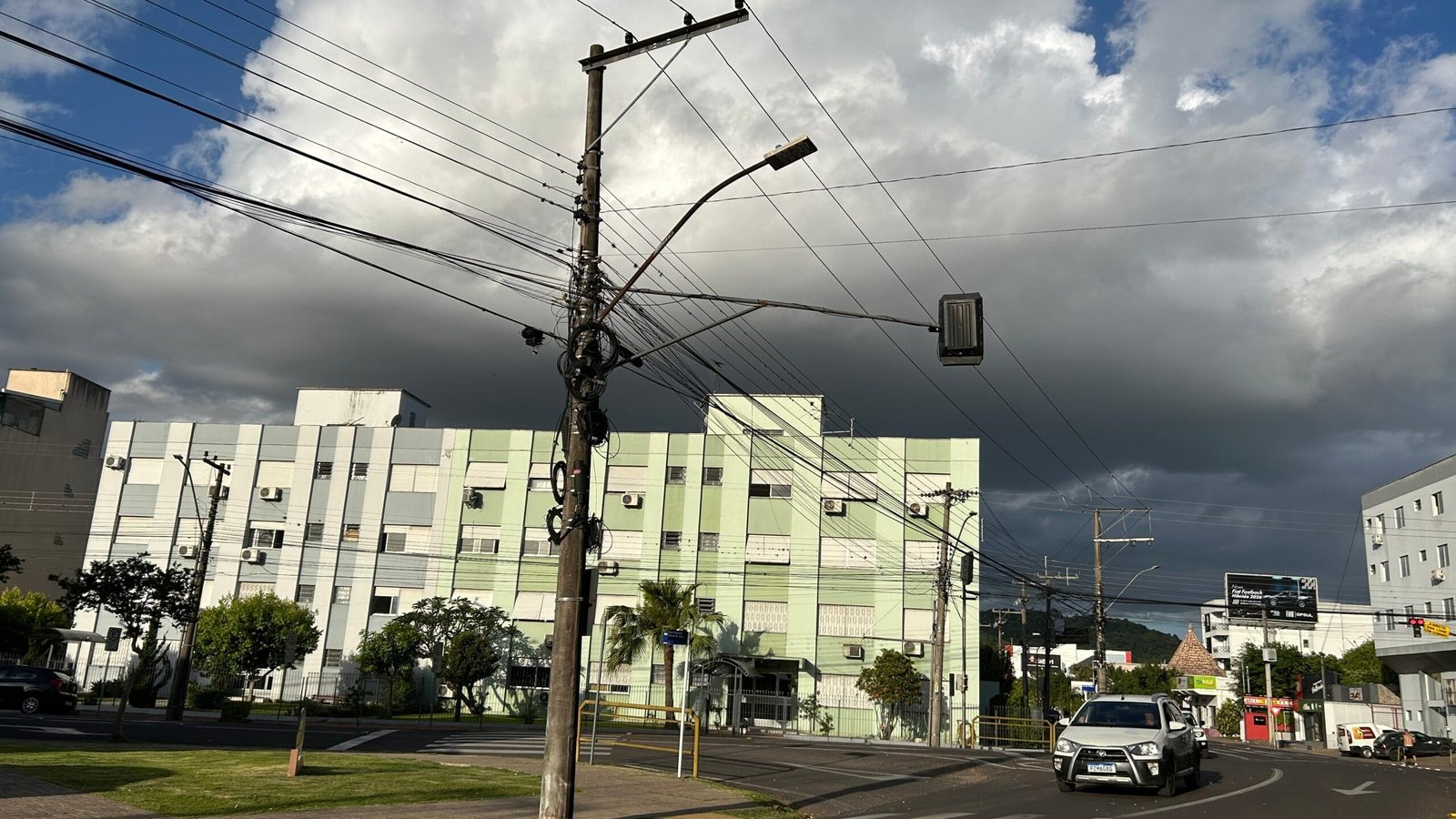 Previsão de tempo abafado e instável no RS nesta segunda