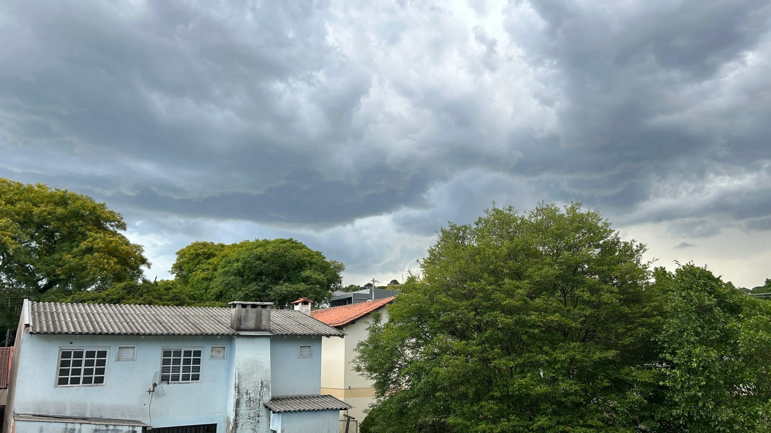 Defesa Civil emite alerta de temporal e granizo na Região Sul do RS