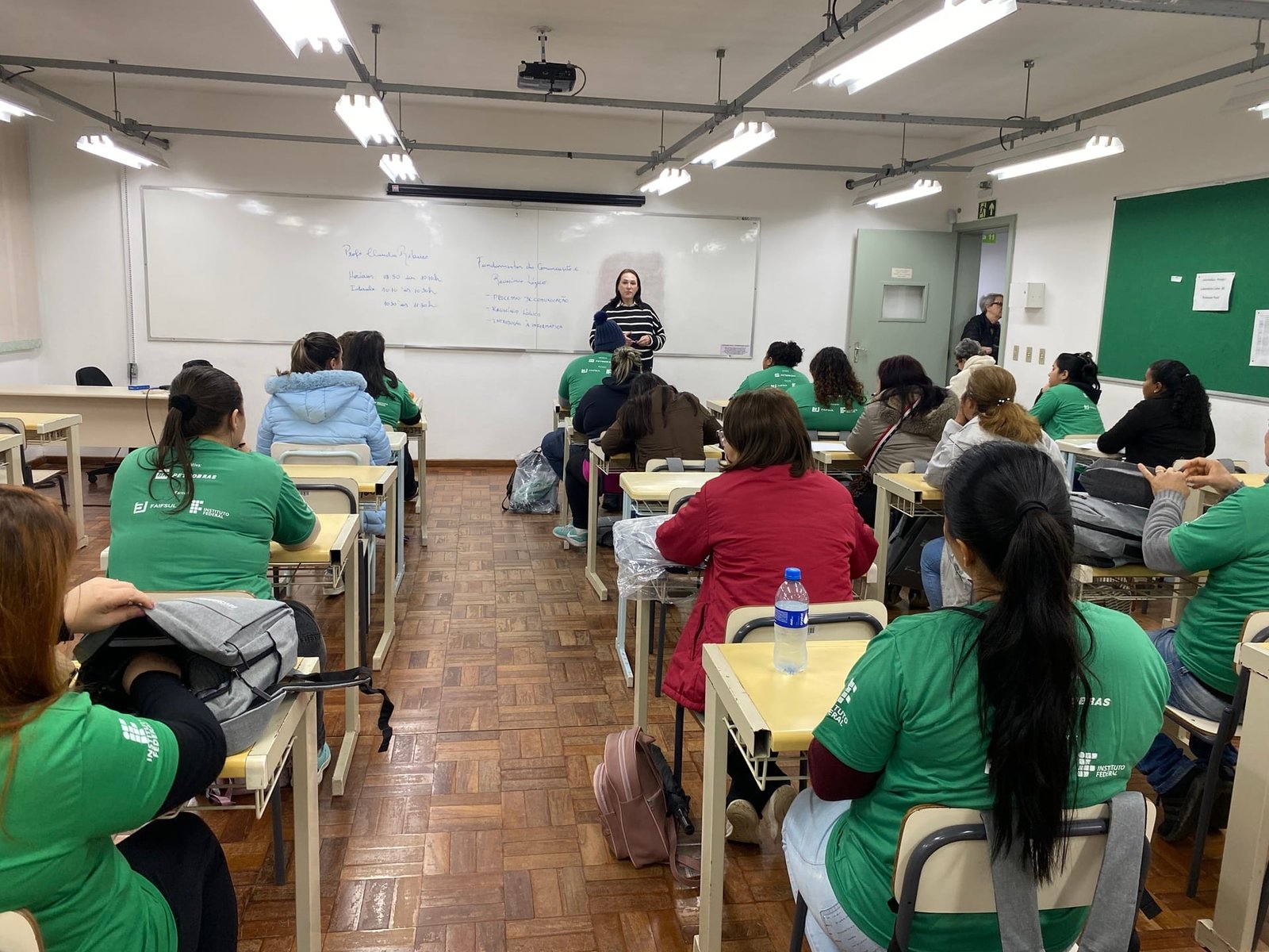 Qualificação profissional com bolsa-auxílio: Estão abertas 170 vagas em cursos gratuitos em Canoas e Sapucaia do Sul
