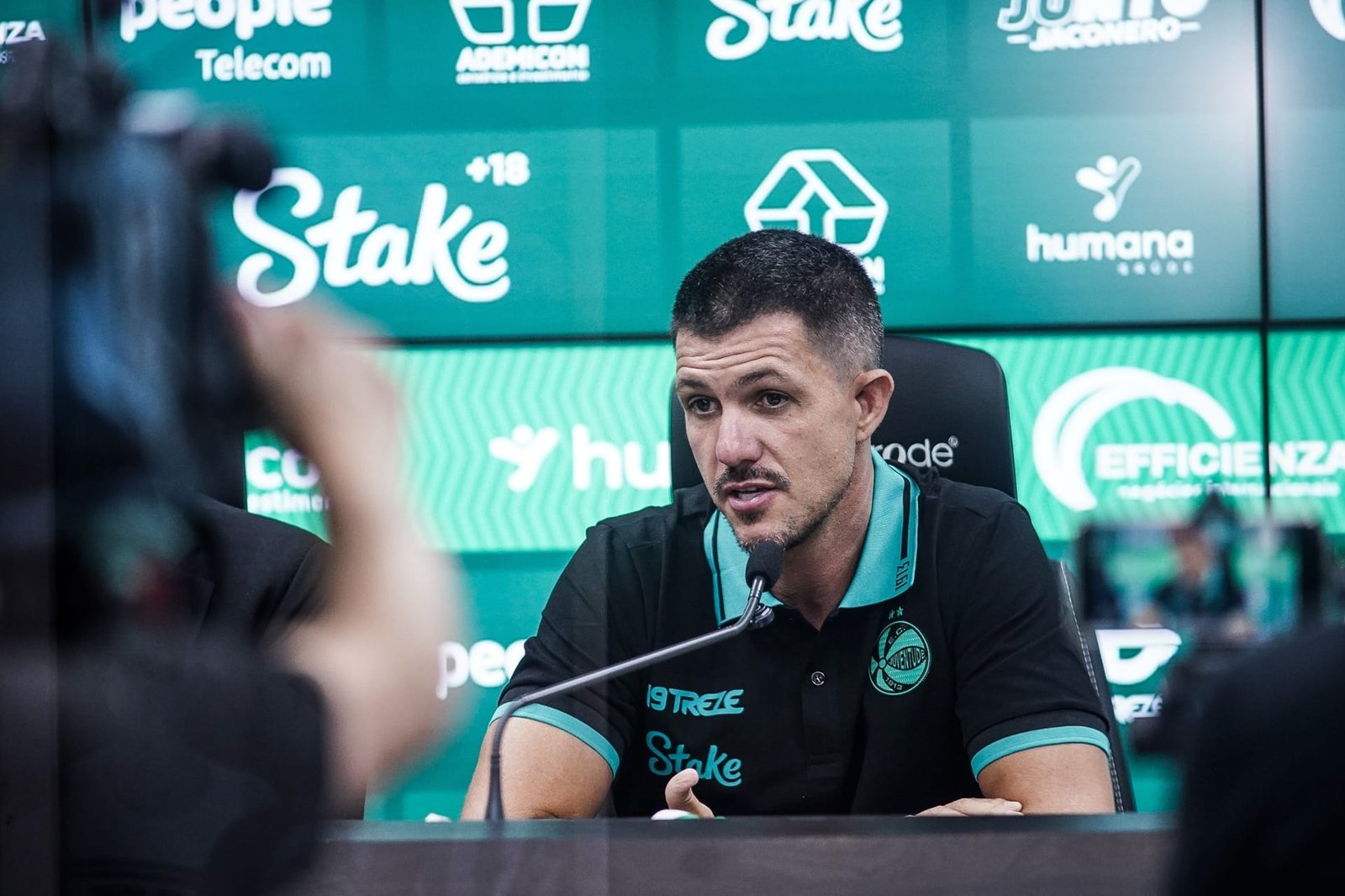 “Tenho plena consciência do contexto”, ressalta Maurício Barbieri, novo técnico do Juventude