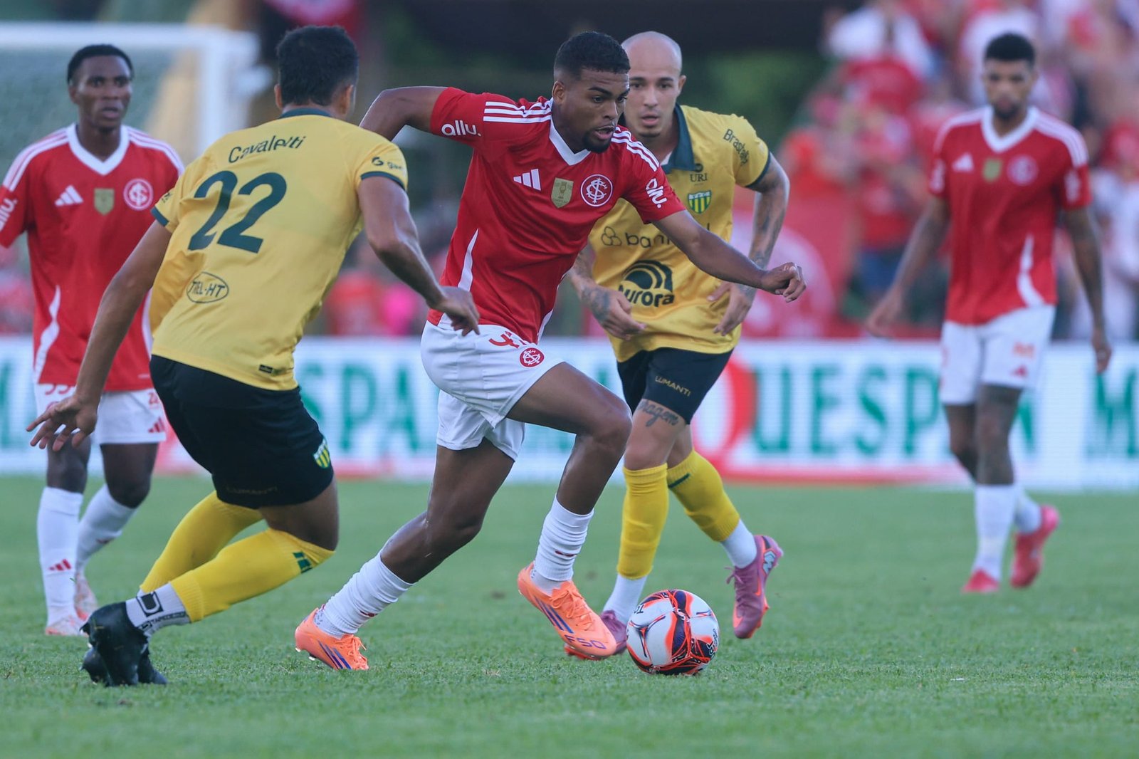 “Estamos nos preparando para as grandes competições”, diz auxiliar técnico do Inter após perder para o Ypiranga